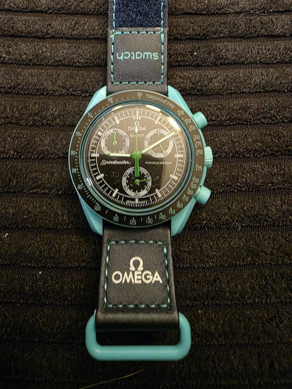 Bioceramic MoonSwatch Mission on Earth – Polar Lights